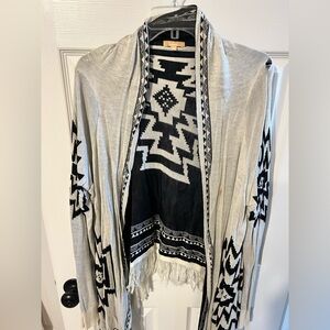 Takara Black and White Patterned Sweater